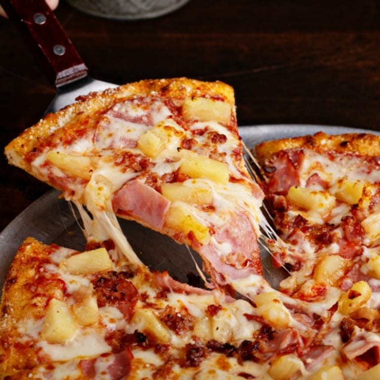 Hawaiian Pizza: A Tropical Twist on Pizza Classics